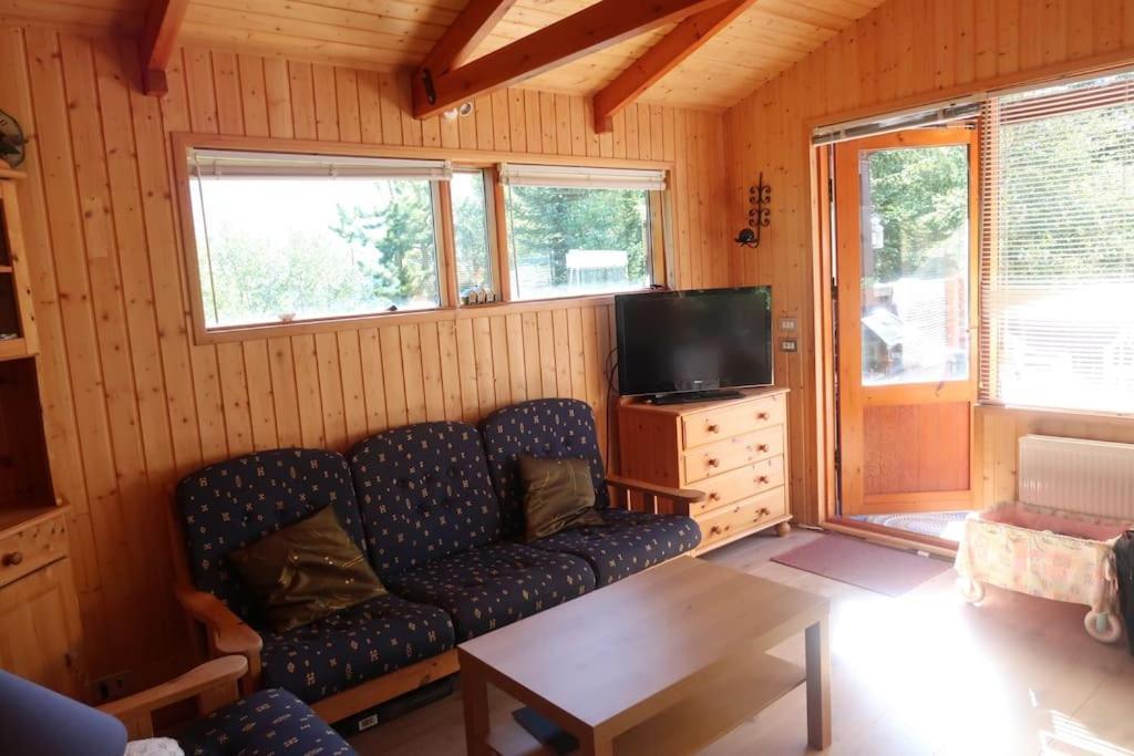 Cottage With Hot Tub In Beautiful Surroundings Hroarsstathir Exteriör bild